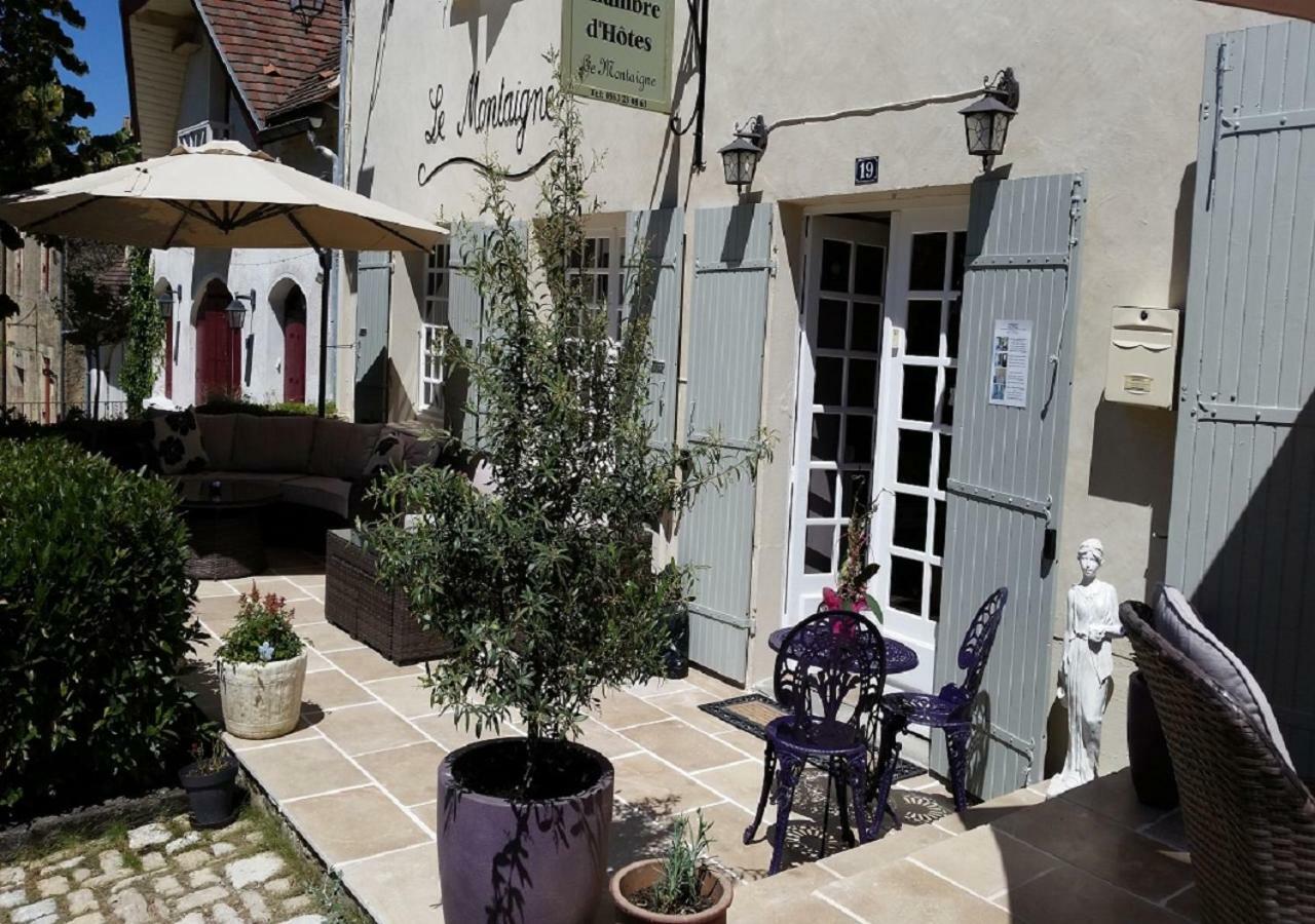Le Montaigne Acomodação com café da manhã Saint-Alvère Exterior foto
